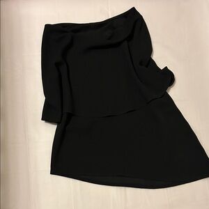 Elegant Black Sleeveless Draped Blouse Lagenlook